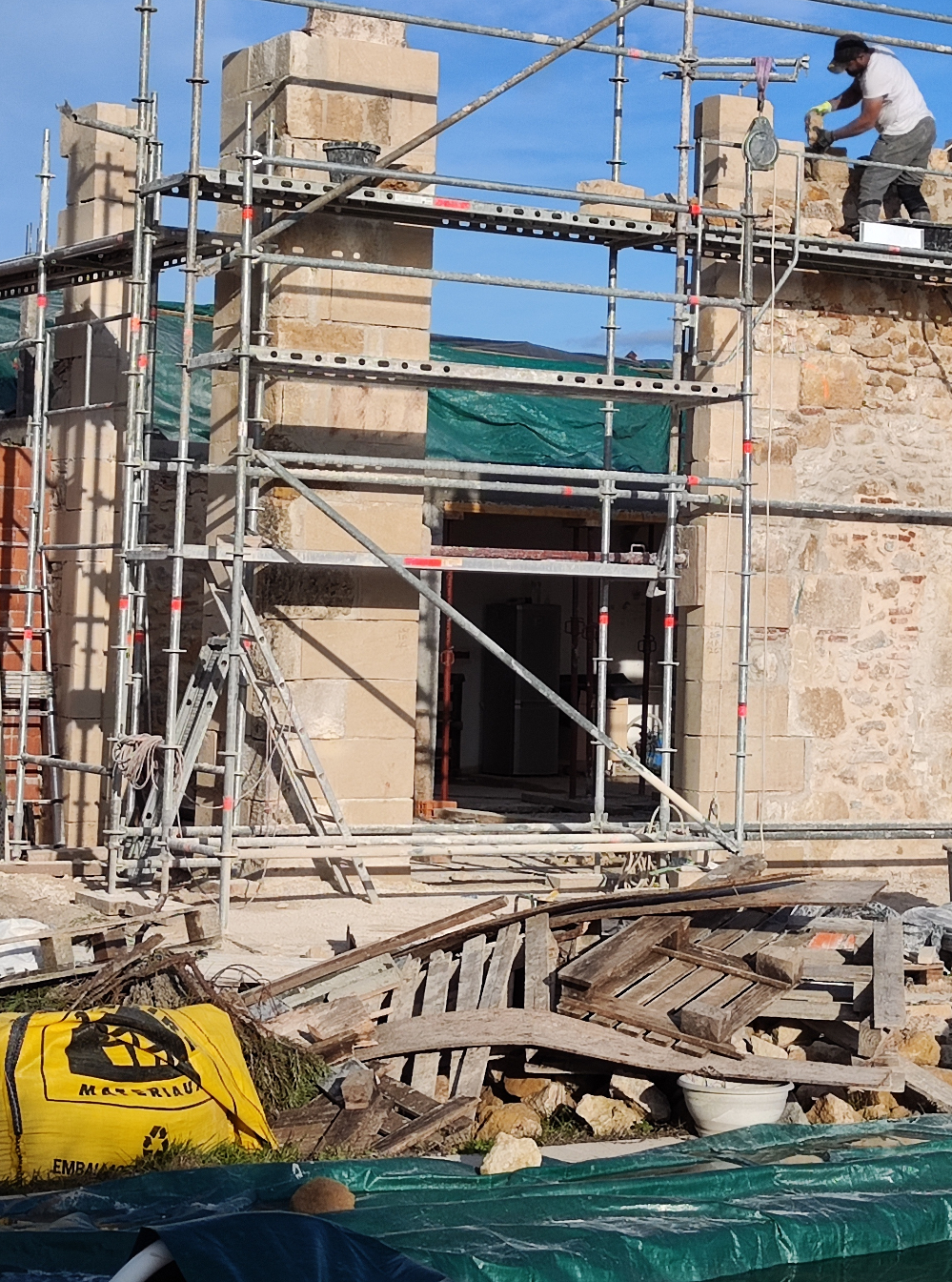 Rénovation à Saint Sulpice de Faleyrens maconnerie-dr33.fr